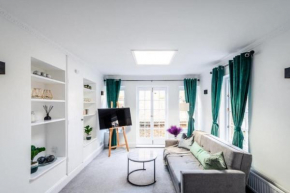 Liverpool street Apartment